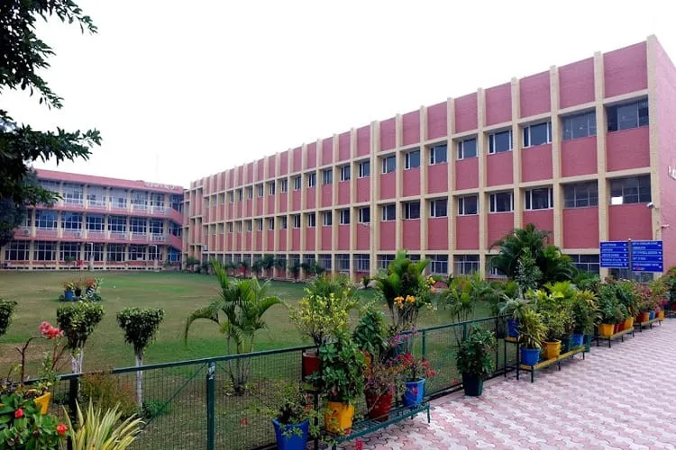Goswami Ganesh Dutta Sanatan Dharma College, Chandigarh