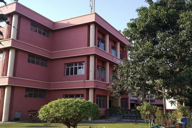 Goswami Ganesh Dutta Sanatan Dharma College, Chandigarh