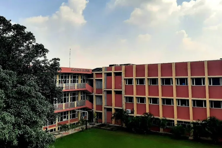 Goswami Ganesh Dutta Sanatan Dharma College, Chandigarh