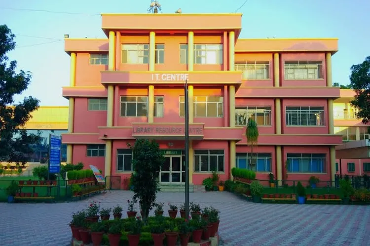 Goswami Ganesh Dutta Sanatan Dharma College, Chandigarh