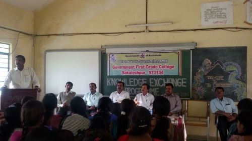 Government First Grade College, Alur