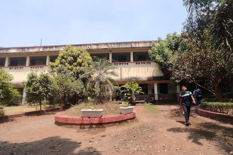 Government Nagarjuna Post Graduate College of Science, Raipur