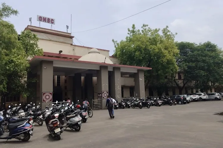 Government Nagarjuna Post Graduate College of Science, Raipur