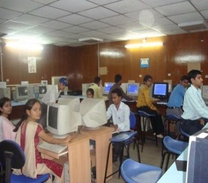 Government Nagarjuna Post Graduate College of Science, Raipur