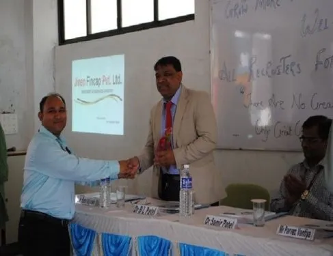 Grow More Faculty of Management, Himmatnagar