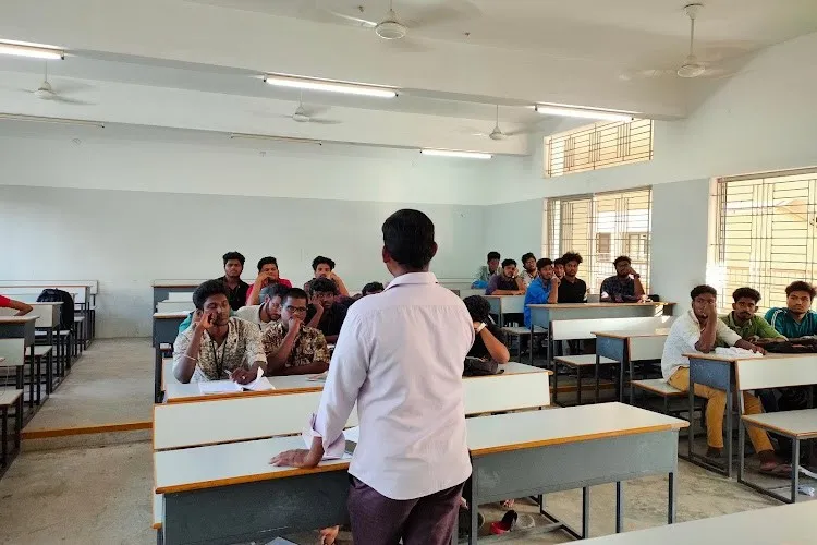 Guru Nanak College, Chennai