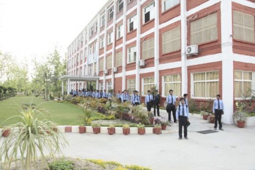 Guru Nanak College of Engineering & Management, Dehradun