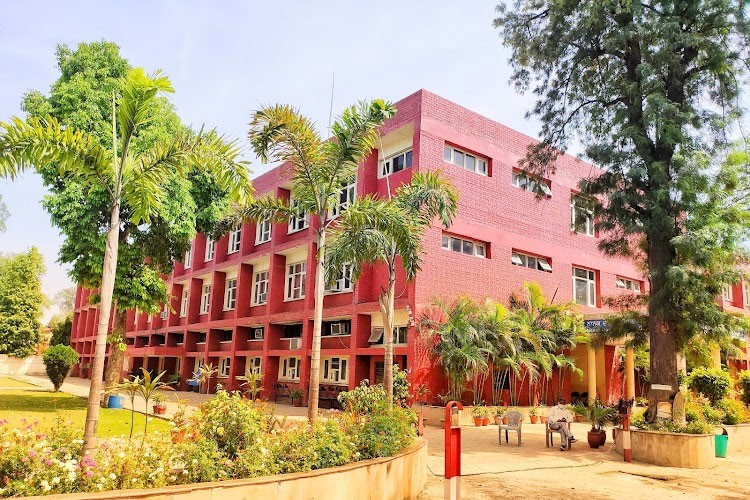 Guru Nanak Dev University College, Jalandhar