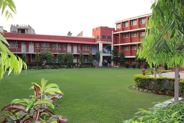 Guru Nanak Girls College, Ludhiana