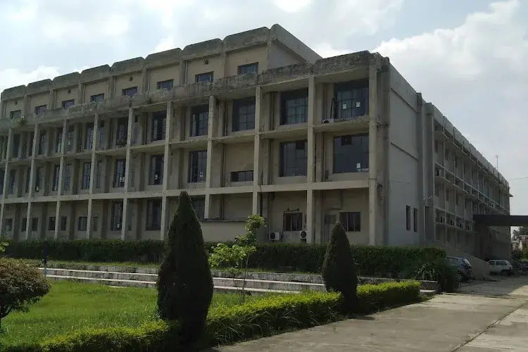 Guru Nanak Khalsa College, Yamuna Nagar
