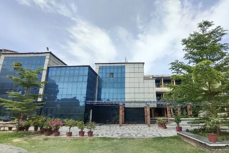 Guru Nanak Khalsa Group of Educational Institutions, Yamuna Nagar
