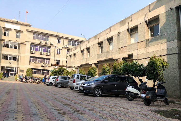 Guru Tegh Bahadur Institute of Technology, New Delhi