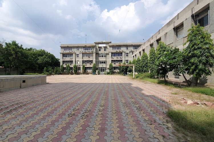 Guru Tegh Bahadur Institute of Technology, New Delhi