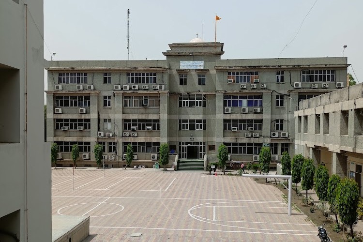 Guru Tegh Bahadur Institute of Technology, New Delhi