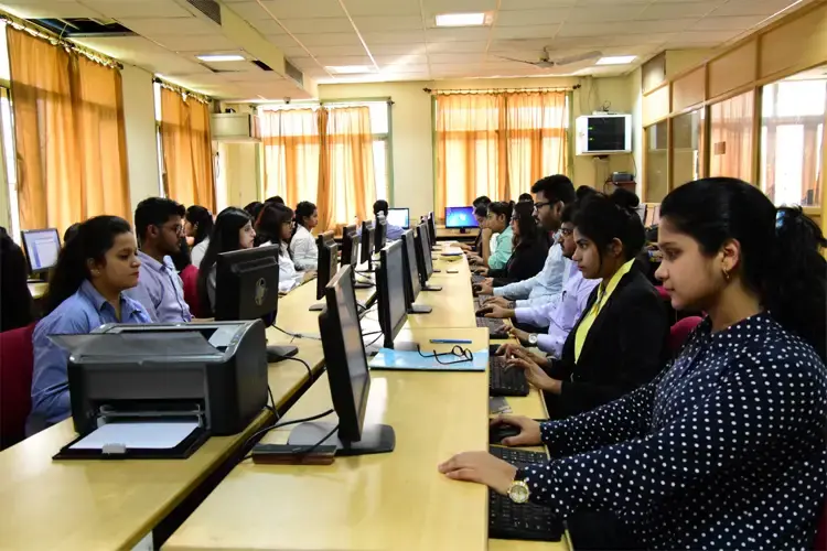Heritage Business School, Kolkata