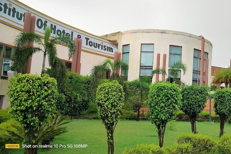 Heritage Institute of Hotel and Tourism, Agra