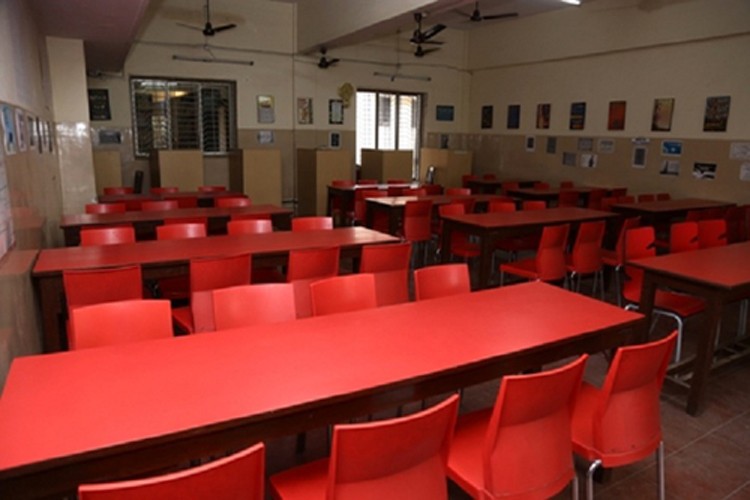 Hindi Vidya Prachar Samiti's College of Law, Mumbai
