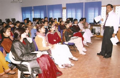 Hindu Kanya Mahavidyala, Jind