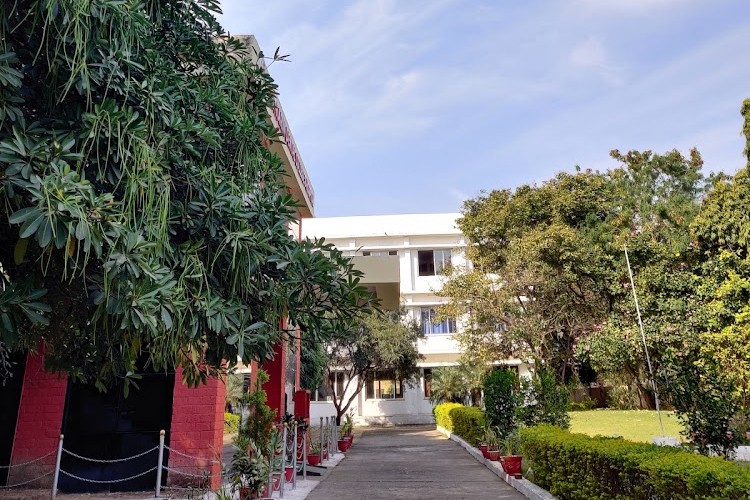 Hitkarini Dental College and Hospital, Jabalpur