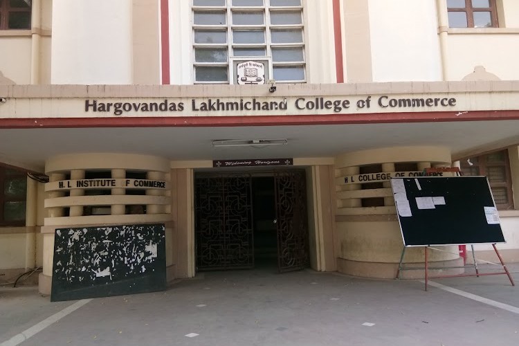 HL College of Commerce, Ahmedabad