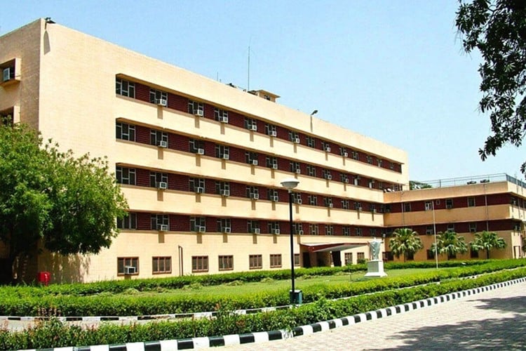 Holy Family College of Nursing, New Delhi