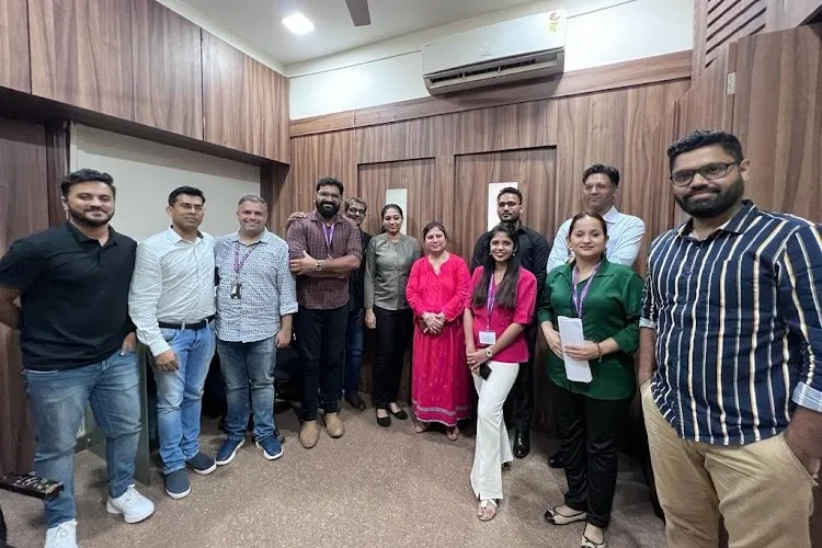 HR College of Commerce and Economics, Mumbai