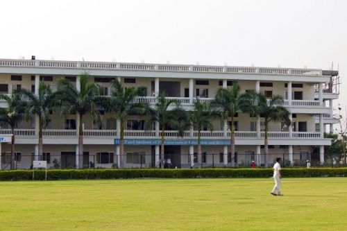 HR Patel Institute of Pharmaceutical Education and Research, Shirpur