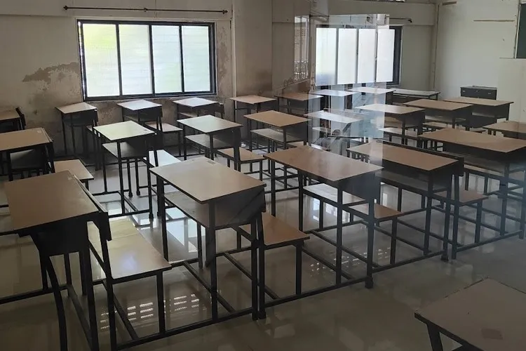 Ideal College of Pharmacy, Thane