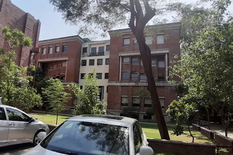 IILM Institute for Higher Education Lodhi Road, New Delhi