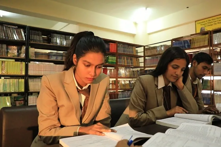 IIMT College of Polytechnic, Greater Noida