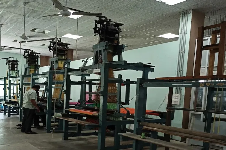 Indian Institute of Handloom Technology, Salem