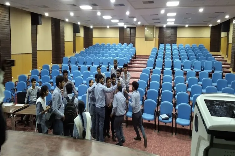 Indian Institute of Handloom Technology, Varanasi