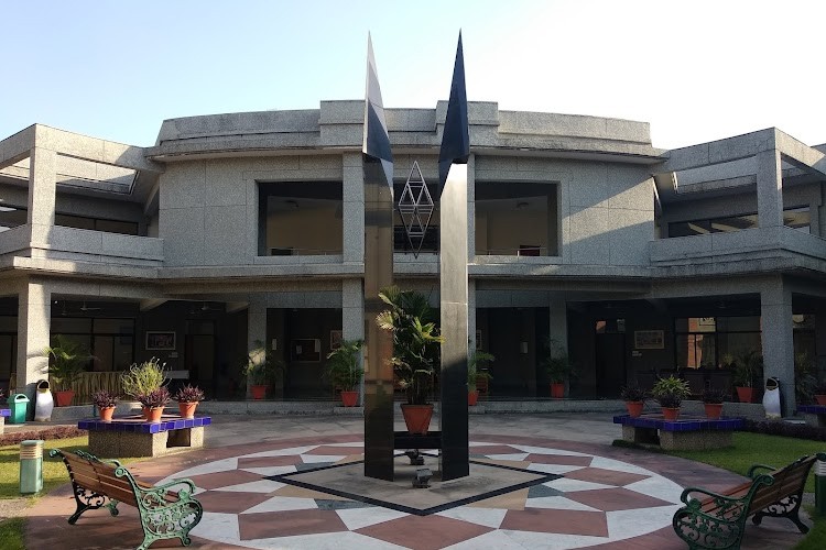 Indian Institute of Management, Lucknow