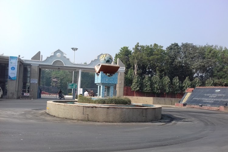 Indian Institute of Management, Lucknow