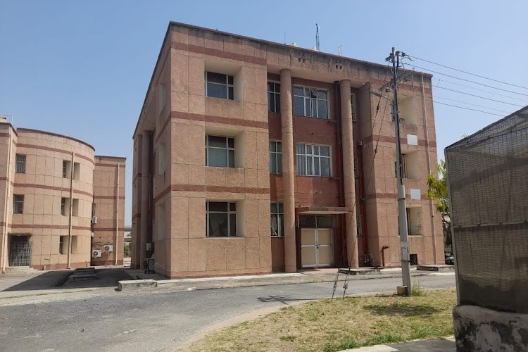 Indian Institute of Pulses Research, Kanpur