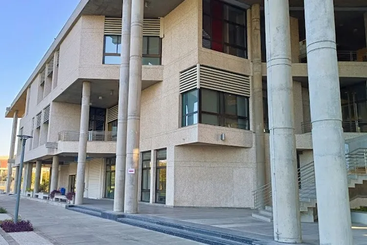 Indian Institute of Technology, Gandhinagar