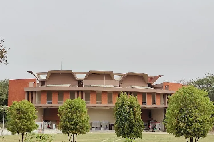 Indian Institute of Technology, Kanpur