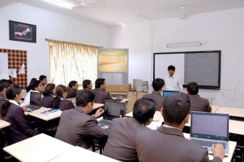 Indira School of Career Studies, Pune