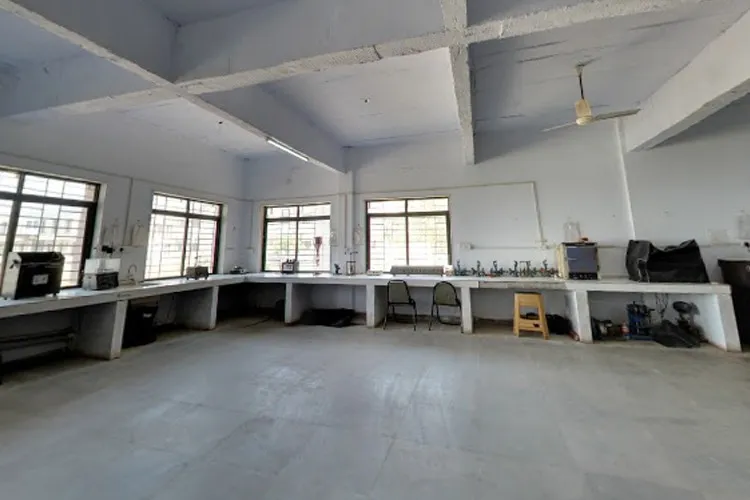 Indubhai Patel College of Pharmacy and Research Centre, Anand