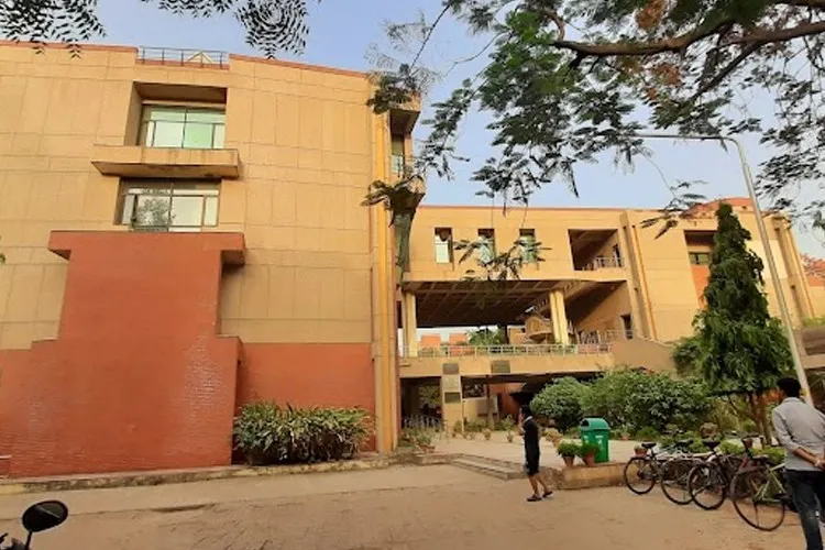 Department of Management Sciences, Indian Institute of Technology, Kanpur