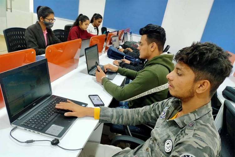 Institute of Advanced Management and Research, Ghaziabad