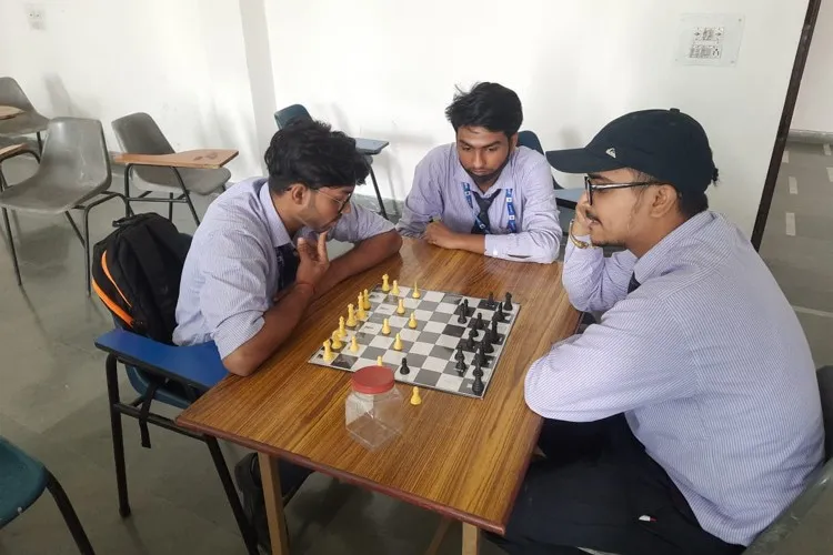 Institute of Advanced Management and Research, Ghaziabad