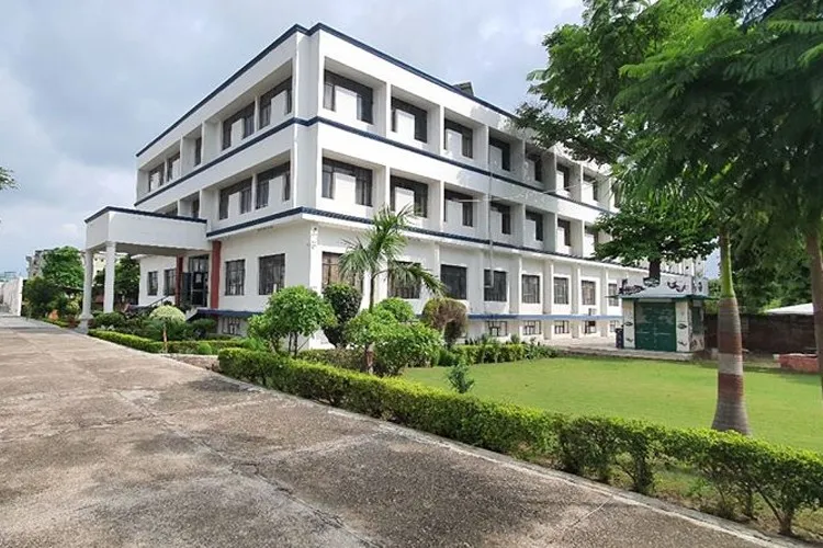 Institute of Advanced Management and Research, Ghaziabad