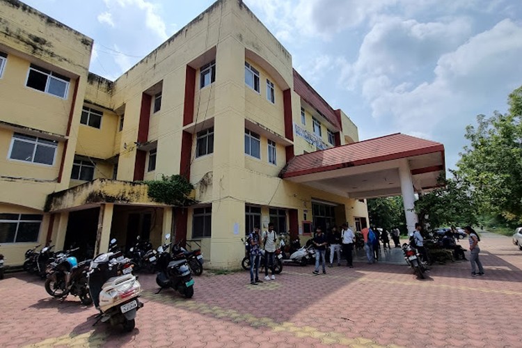 Institute of Engineering and Technology, Devi Ahilya University, Indore