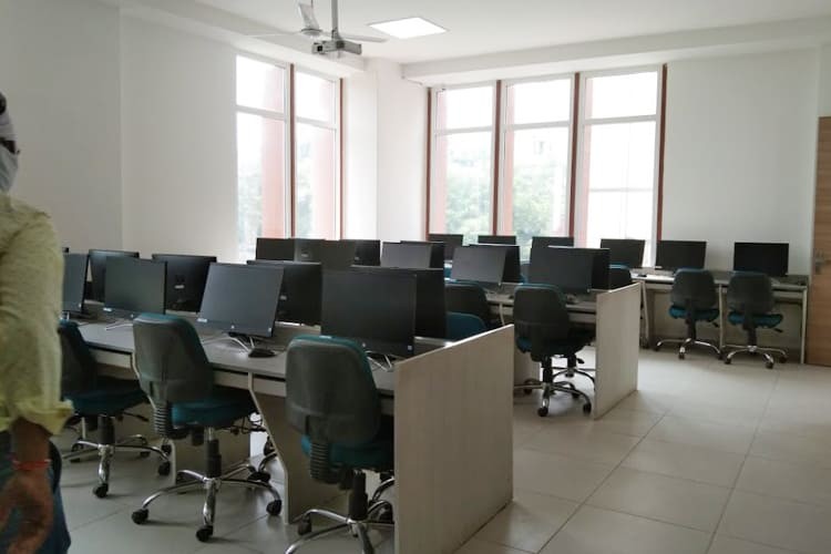 Institute of Information Technology and Management, New Delhi