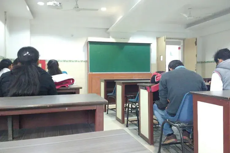 Institute of Information Technology and Management, New Delhi