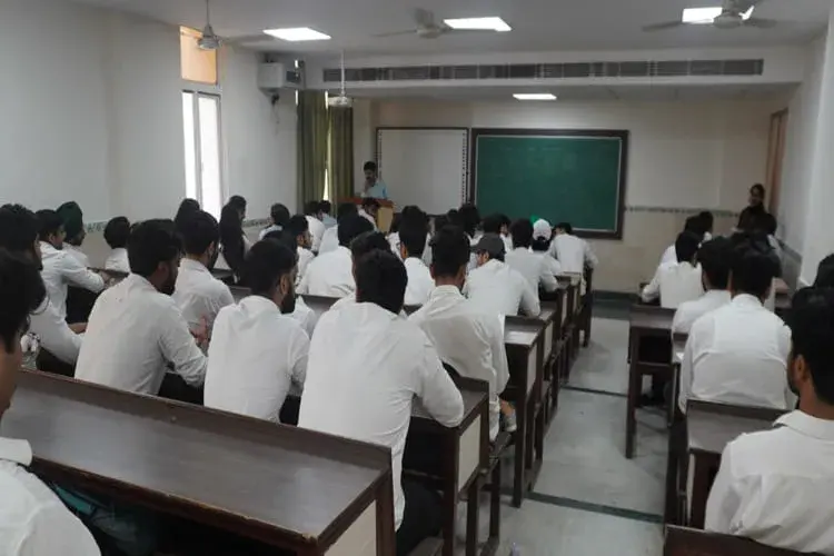 Institute of Information Technology and Management, New Delhi