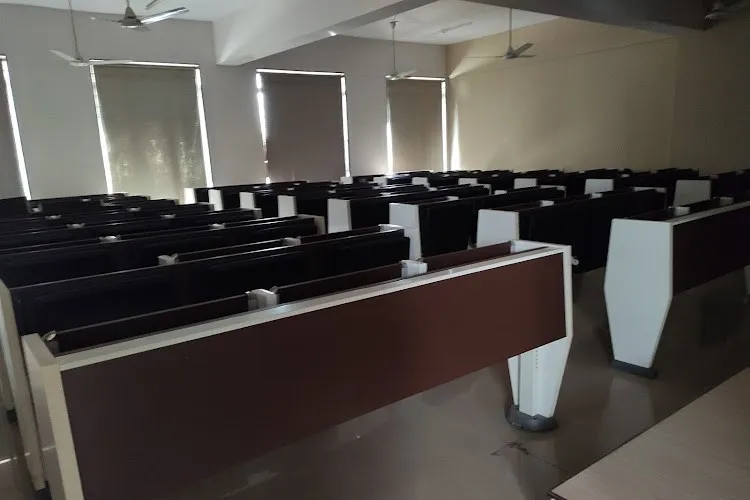 Institute of Infrastructure Technology Research and Management, Ahmedabad