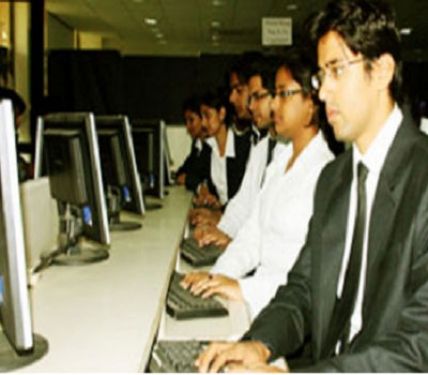 ISB&M College of Commerce, Pune