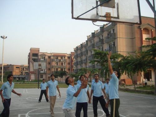 Ishan Institute of Management and Technology, Greater Noida